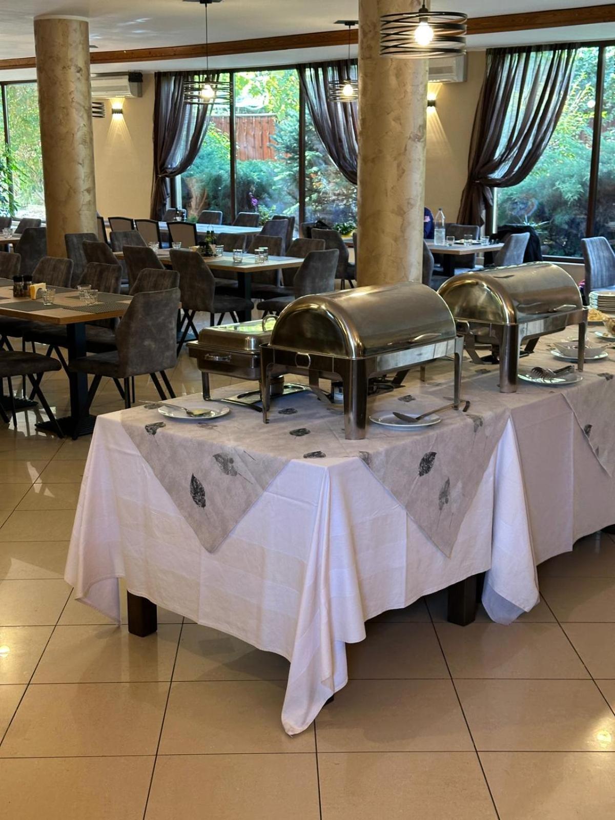 Hotel Perla Temesvár Kültér fotó